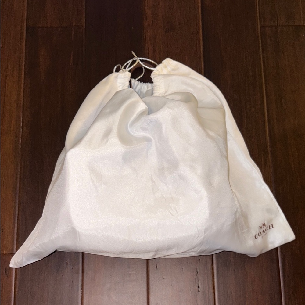 Coach Brown Leather Shoulder Bag - Picture 10 of 10